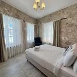 Sulty's Koeyici Alaçatı