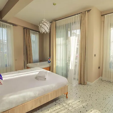 Sulty's Köyiçi Alacati