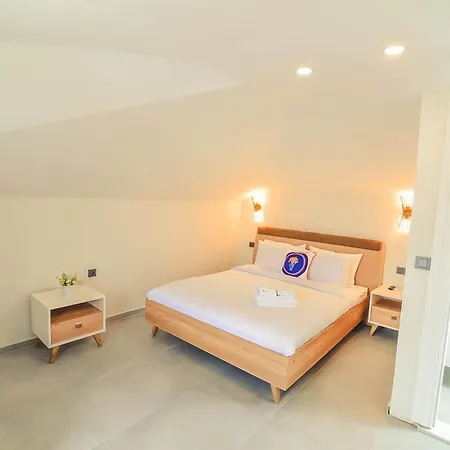 Sulty's Hotel